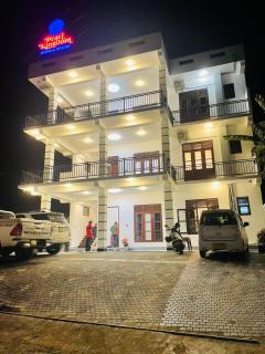 Pearl Kingdom Hotel & Resort - 0