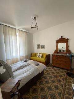 Ehemaliger Palast, malerische Wohnung, Seeblick, Stellplatz - 6