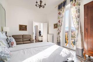 Ehemaliger Palast, malerische Wohnung, Seeblick, Stellplatz - 3