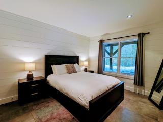 Tremblant Mountain Chalets - 4