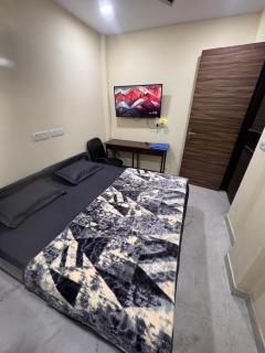 AC room with attached washroom - 7