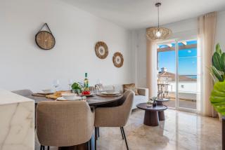 Small Oasis Sea View Apartment - 2