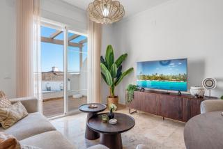 Small Oasis Sea View Apartment - 4