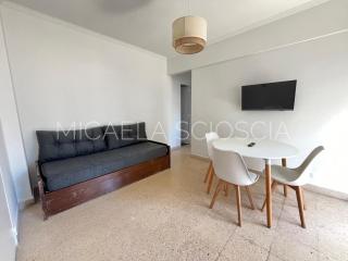 Departamento céntrico con balcón al frente - 5