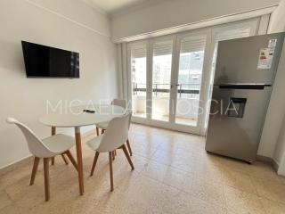 Departamento céntrico con balcón al frente - Mar del Plata - 4