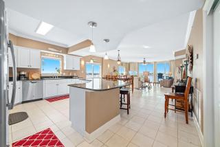 The Pass Unit 301 - 8