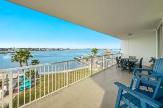 The Pass Unit 301 - 6