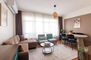 Chic 2BR Gem on Moda Iconic Antiques Street - 5