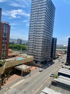 Oceanic 1 Bedroom with Stadium Views2 - Self-Catering Apartment - 3