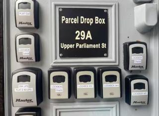 Modern Studio, 1st floor, King Street Views - 5