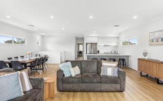 Victor View - With Space and Views - 3