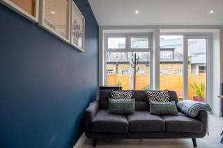 Spacious 3 Bed 3 Bath Aldgate Apartment - 5