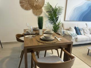 Modern 2-BR Apartment Facing the Pool - 4