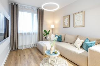 Family AirPort Stop by VAYA STAYS - Warschau - 7