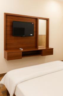 Hotel Padharo Sa Resort , Vrindavan - Lavish & Luxury rooms with parking near prem mandir - Vrindāvan - 2