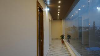D D Luxury Inn - 5