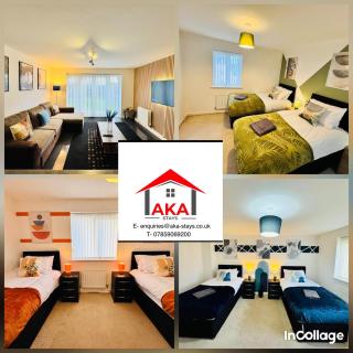 4 bedroom Sleeps 8 Longstay Discounts FreeParking Free WiFi - 0