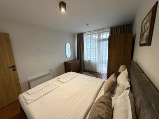 Elegant Lux Hotel - 7