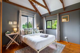 Moss & Moon Cabins - 5