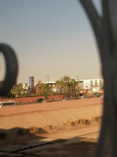 Menara Airport Appartement - 10 Min Walk - 6