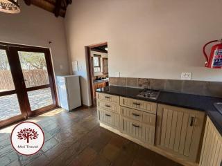 Zebula Golf and Wildlife Estate - Moonlit Sky 10 pax - Moi Signature Luxury villa - 2