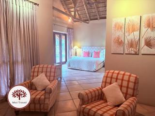 Zebula Golf and Wildlife Estate - Nights Sky Pax 16 - Moi Signature Luxury villa - 1