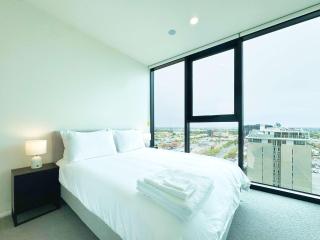 Executive 2BR Retreat - Opposite Central Market - Adelaide - 9