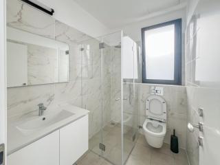 Bright Penthouse in the Heart of Tel Aviv - 7