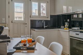 Favorite Athenian Rooftop & Apts - 4