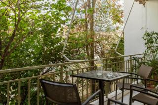 Favorite Athenian Rooftop & Apts - 3