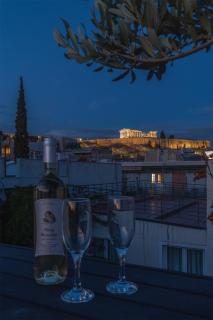 Favorite Athenian Rooftop & Apts - 7