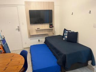 Apto reformado com praia a 1 min - 7