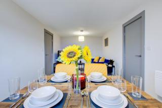 Stylish 2BR Apartment in Central High Wycombe - 2