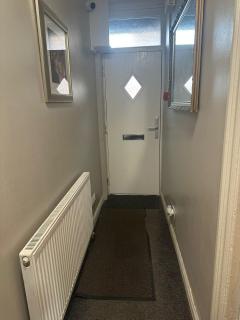 Luton Town Homestay - Near AIRPORT & Train Station, High Speed Internet - Luton - 2