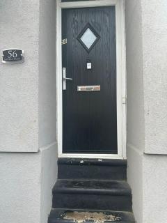 Luton Town Homestay - Near AIRPORT & Train Station, High Speed Internet - Luton - 5