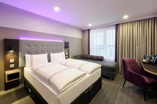 Premier Inn Stuttgart Zuffenhausen - 7