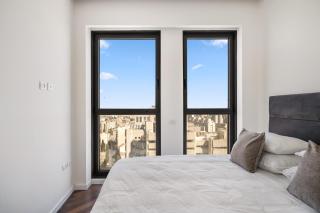 Modern flat on best location in town - 1