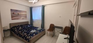 Apártmany v centre - vlastná izba so spoločnou kuchyňou a kúpeľnou môže byť zdieľaná 2 inými izbami - 5