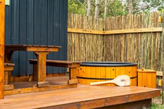 Moss & Moon Cabins - 3