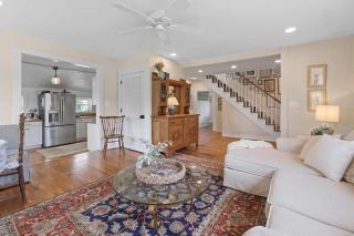 Wine Country Farmhouse - 4