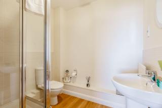 Ahoy - Balcony with Beautiful Harbour Views - 4