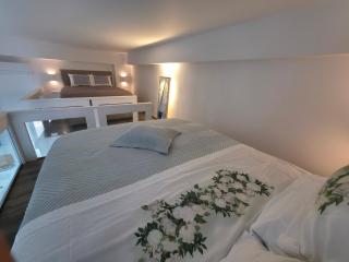 Akti luxury aparts - 2