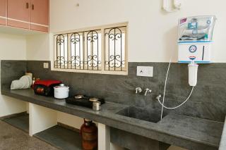 Tourist Friendly-1BHK BirlaMandir - 1