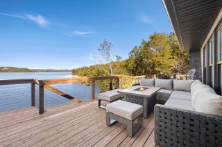 Camel Rock-ON Beaver Lake-Sweeping Views-Sleeps 18 - 9