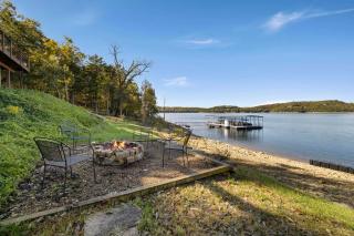 Camel Rock-ON Beaver Lake-Sweeping Views-Sleeps 18 - 6