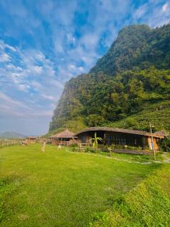 Phong Nam Station - 5