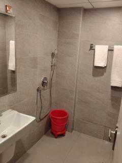 The Skyline Stay nearby Metro and Expo - 9