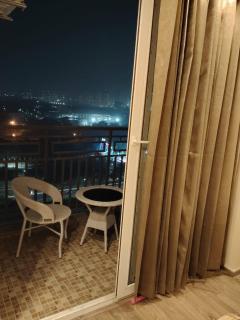 The Skyline Stay nearby Metro and Expo - 4