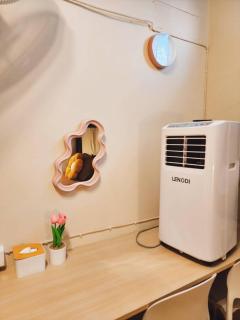 215-Olan Place Free Wi-Fi and Near BTS line - 2