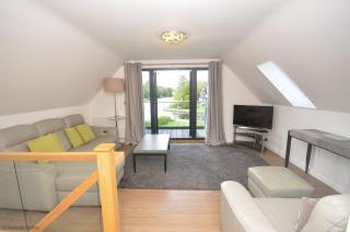 Rendezvous - stunning corner plot on the main river in Wroxham - 7